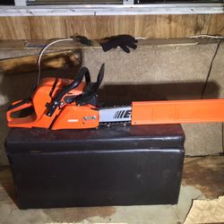 Echo (1) & Stihl Chain Saws (2)