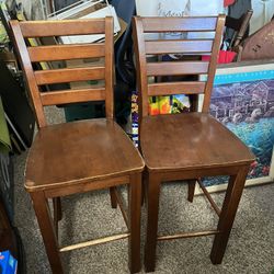 Set of 2 wooden bar stools 
