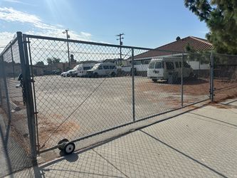 Parking L0T / St0rage