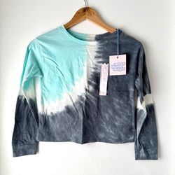 Girls  Shirt, Medium 