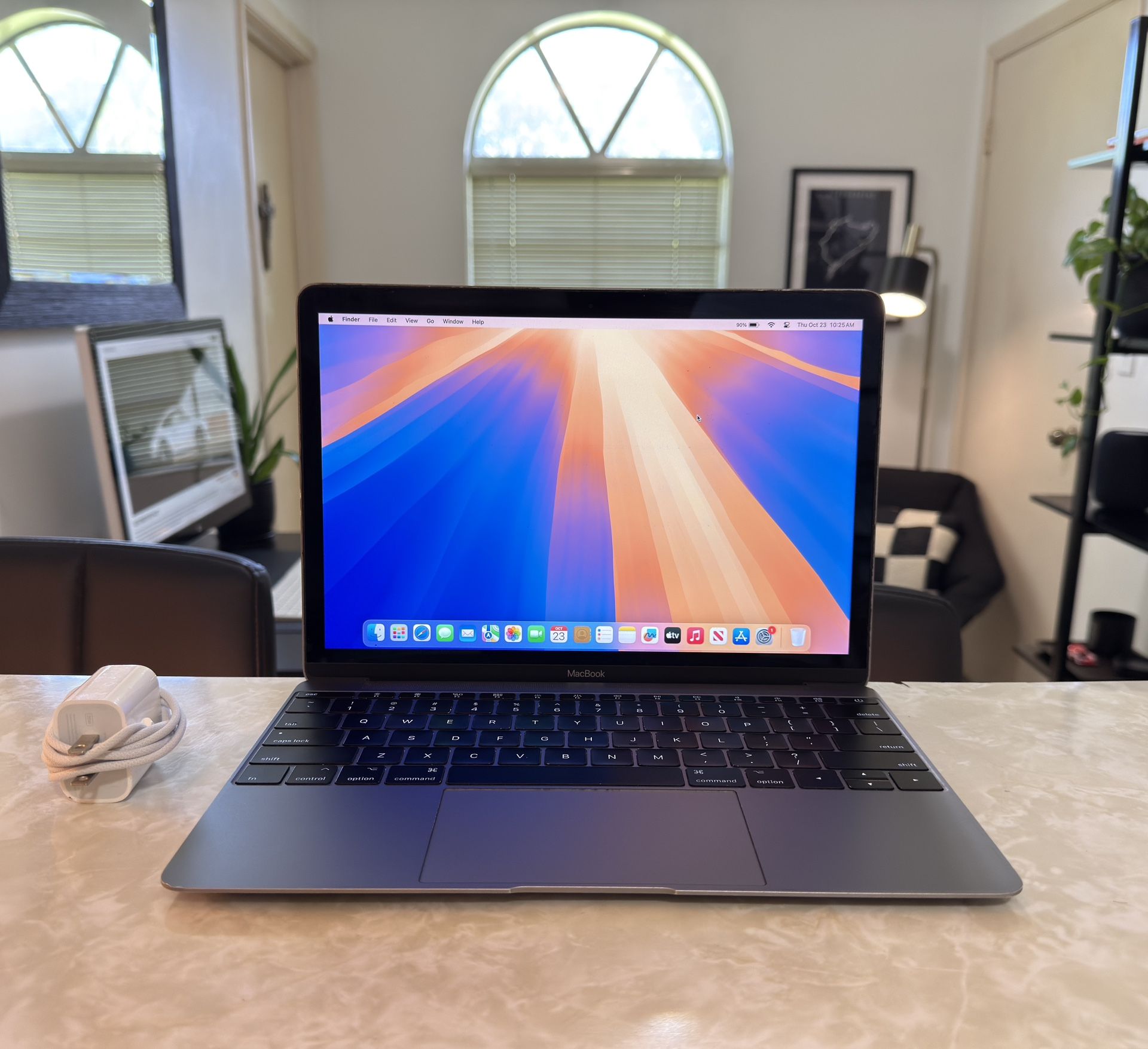 MacBook 2017 12” macOS Sequoia