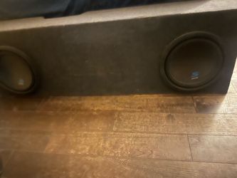 12 inch Alpine subwoofers and amplifier