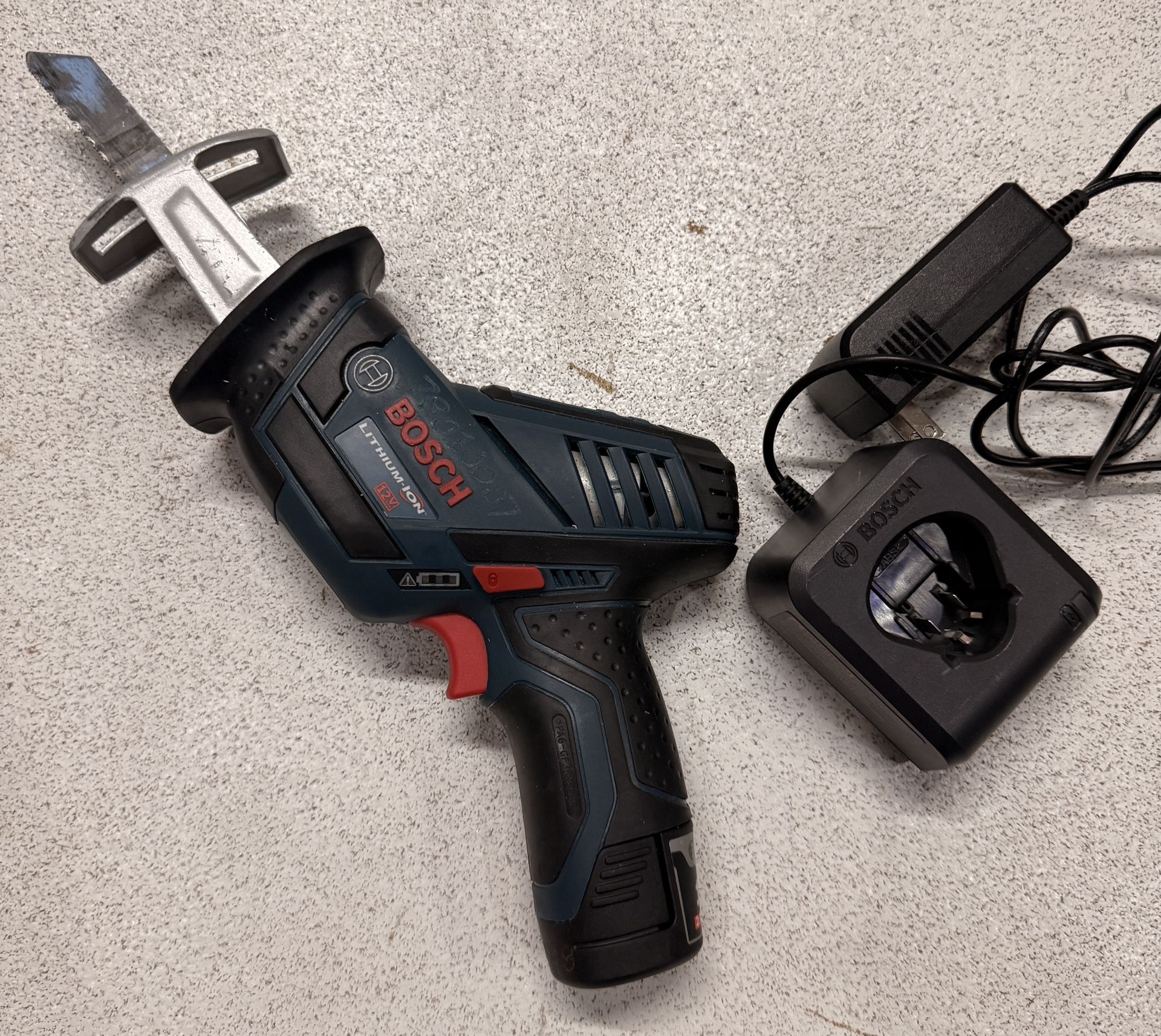 12v Bosch Compact Hackzall