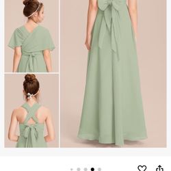 Mint Colored Dresses Great For Weddings jr Bridesmaids Or quince, Never Been Worn. 