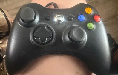 Like new Xbox 360 Controller USB Wired Remote Gamepad For PC Xbox 360 Console Joystick located off lake mead and Simmons area asking $12