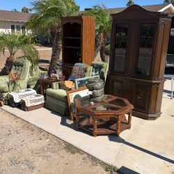 Free Furniture 