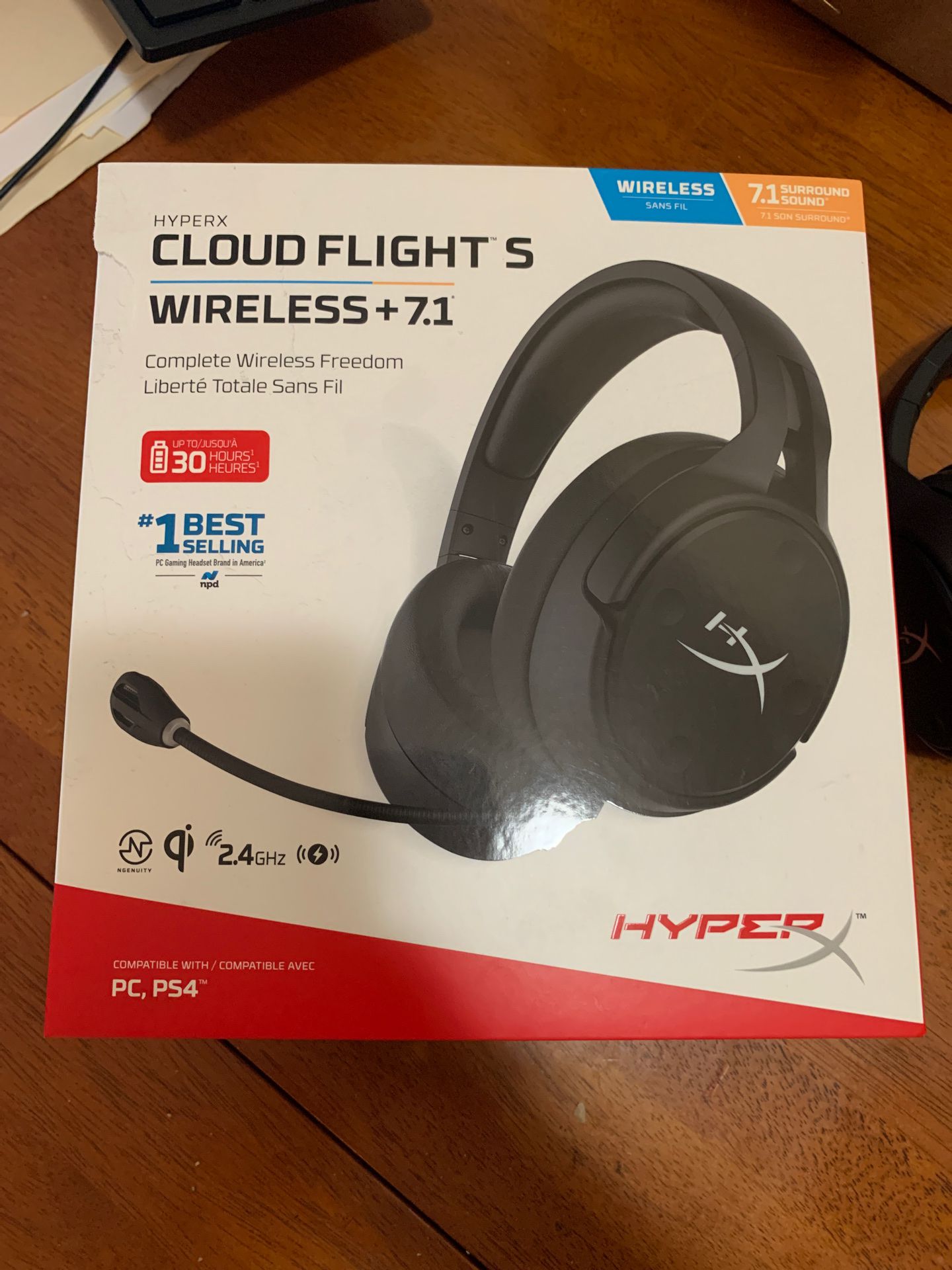 Brand new Cloud Flight S wireless headset for PC and Ps4