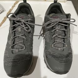 Keen Women Hiking Shoes Size 9