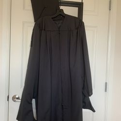 UW Graduate Robe