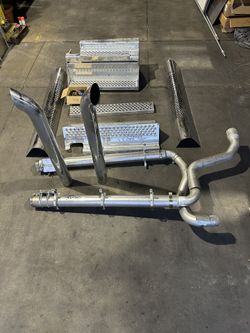 Kenworth  W9 Pipes