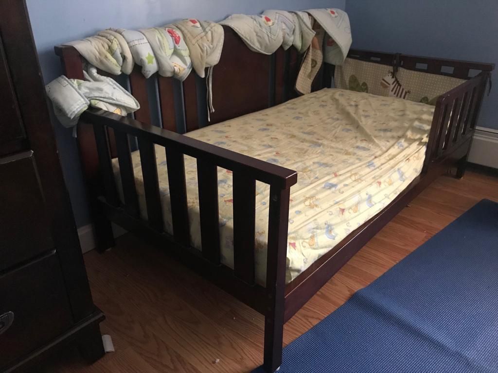Toddler Bed with mattress