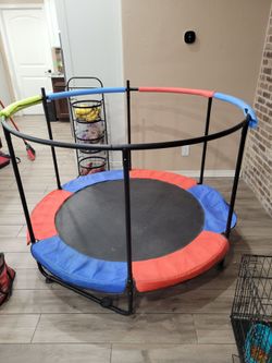 Kid trampoline