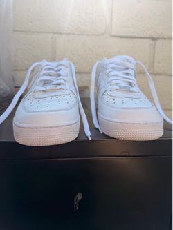 NIKE AIR FORCES SIZE 10.5