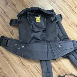 Lillie Baby Carrier 