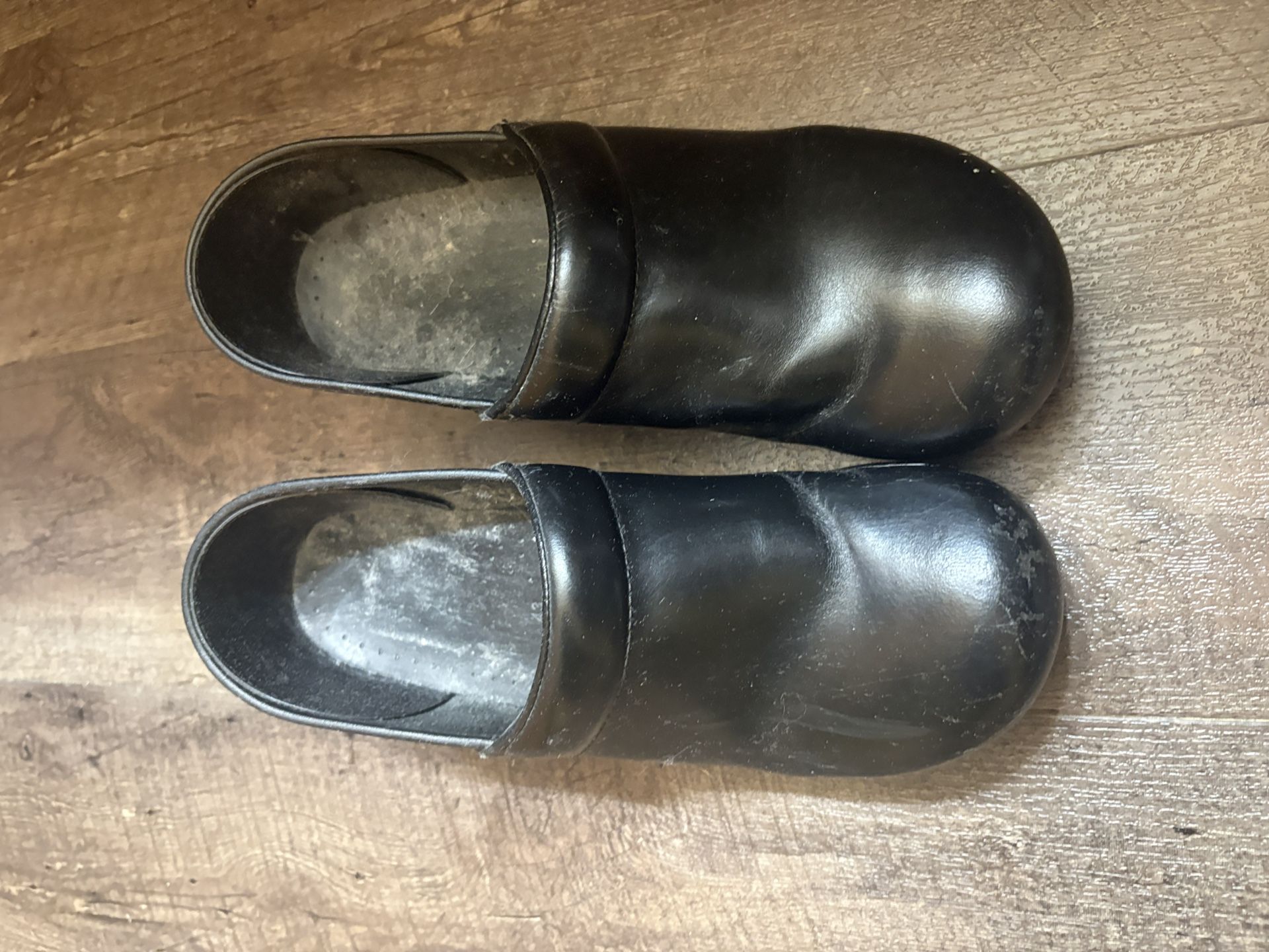 Clogs