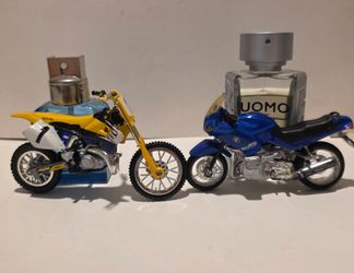 Die-Cast toy Motorcycle Models Set of Two