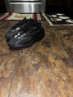 yeezy 7090 v3 avlah size 14.5
