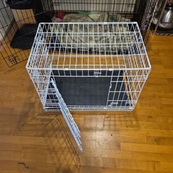 White Dog Kennel With Removable Black Tray