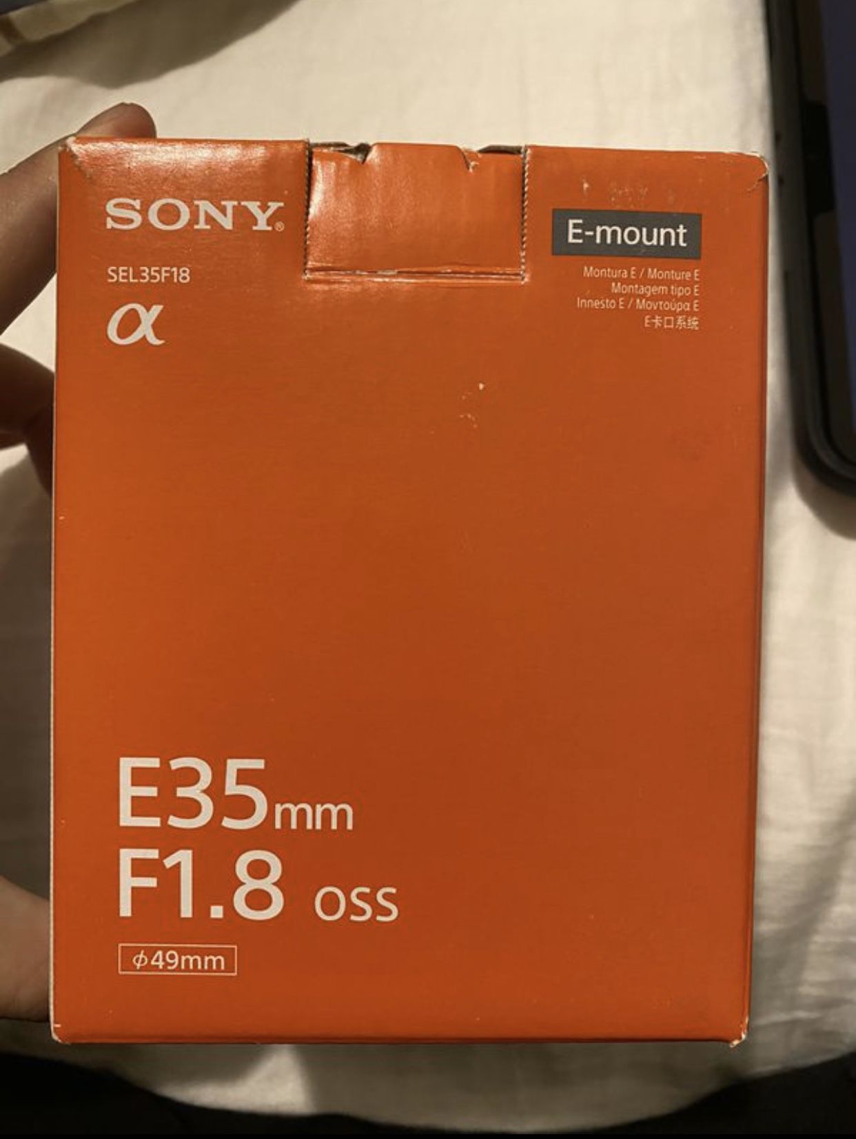 Selling Sony 35mm 1.8 E Mount lens
