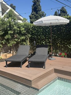 Deck/pool Loungers