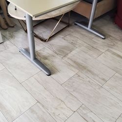 Office table, Table 29Hx50Wx18D