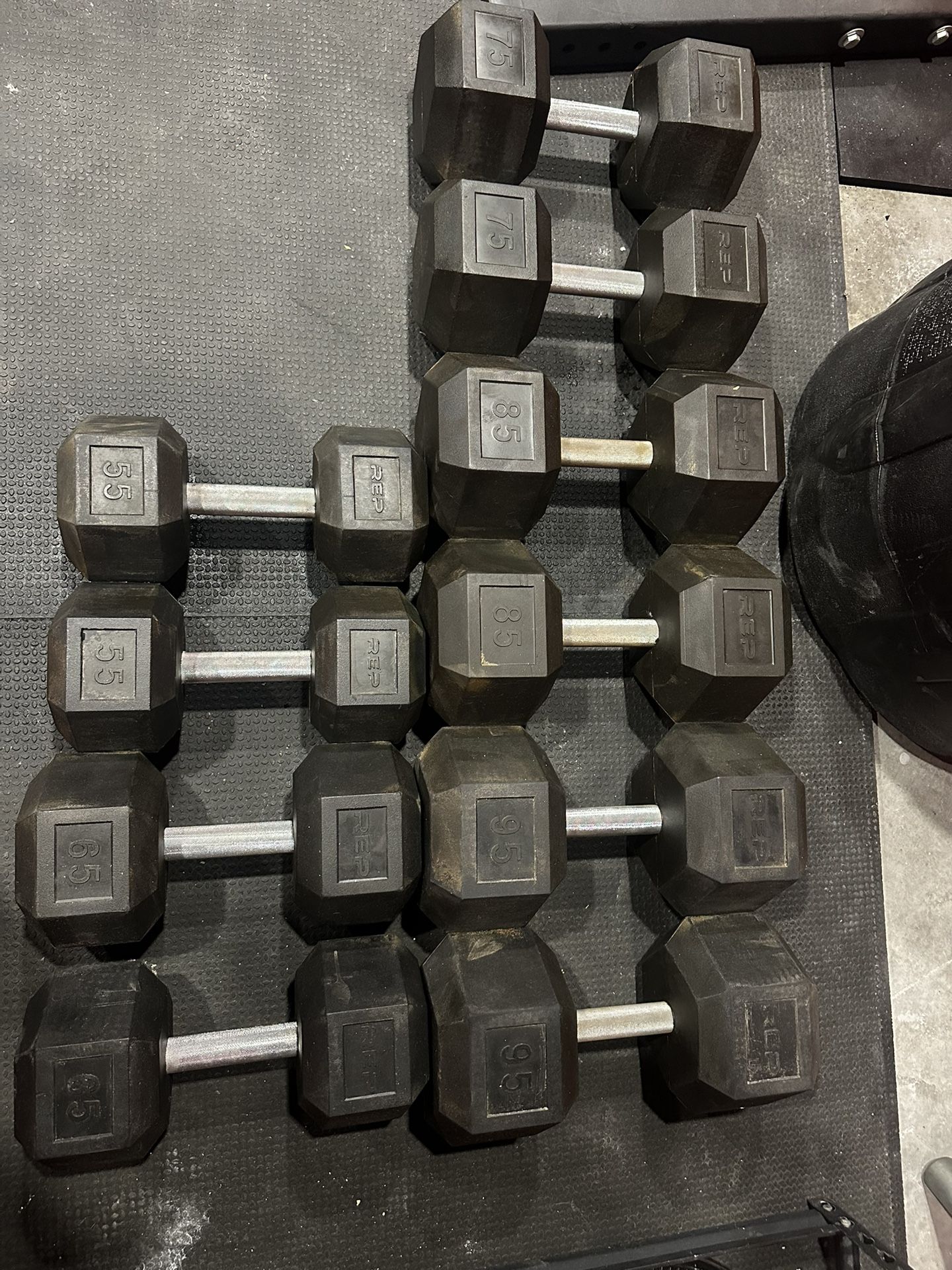 Rubber Hex Dumbbell Set