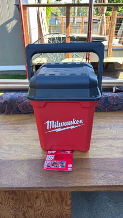 Milwaukee Job Box