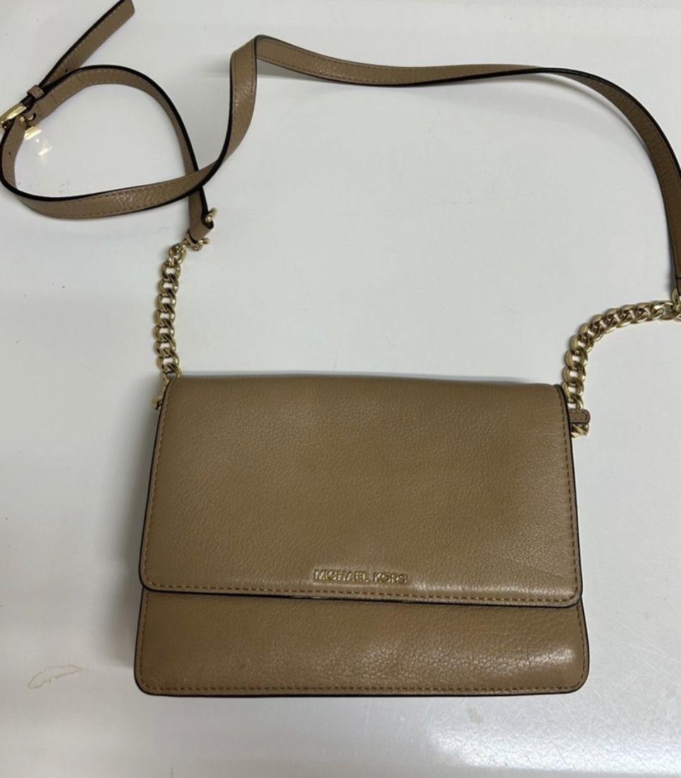 Michael Kors Tan Leather Crossbody w/ Gold Chain