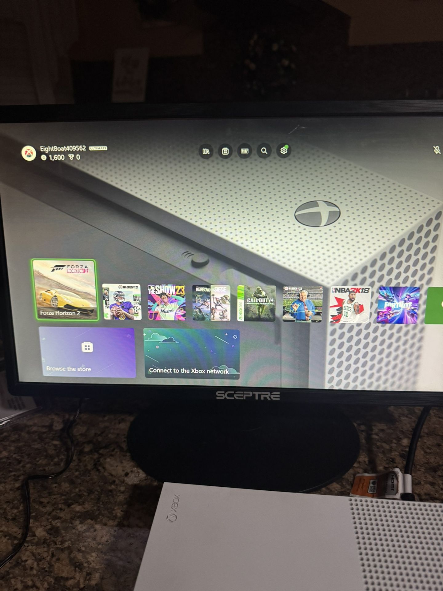Xbox One. S