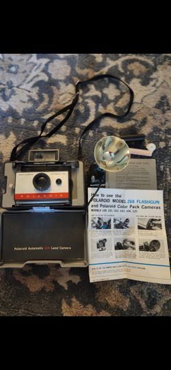 Polaroid Automatic 104 Land Camera