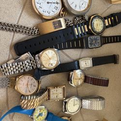 Various men's wrist watches and pocket watches. Sold as a lot.