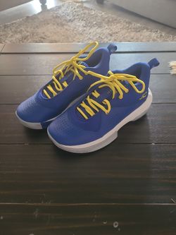 Steph Curry Boys Shoes 5.5Y
