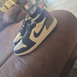 Jordan 1 Low Mocha