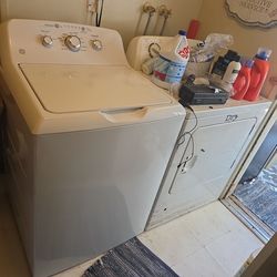 Washer & Dryer Set