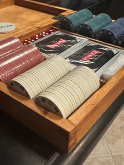 New  Poker set  with Wooden Case