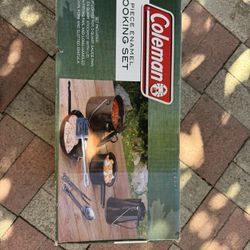 Coleman Cooking Set