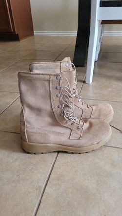 Belleville Army boots used a handful of times. As you can see thee pics they are in excellent condition.
Size 14 mens
Asking $125