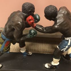 Boxing Statue Bar Counter Advertising Display