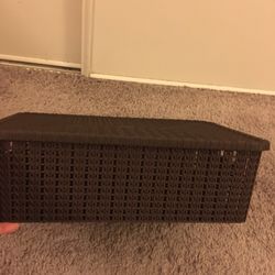 Small Plastic Storage Basket With Lid 