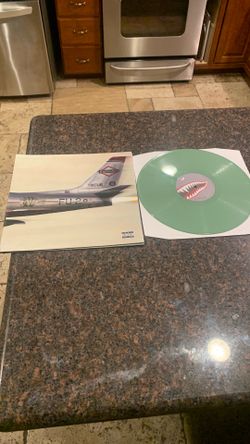 EMINEM - KAMIKAZE GREEN VINYL GREAT CONDITION