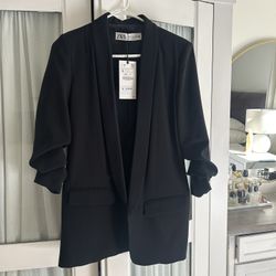Zara Tuxedo blazer