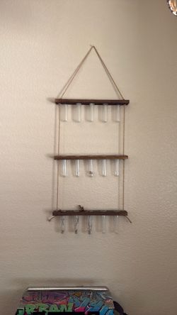 Hanging prop stations (set of 2)
