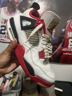 Jordan 4s