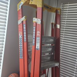 2 podium + ladders