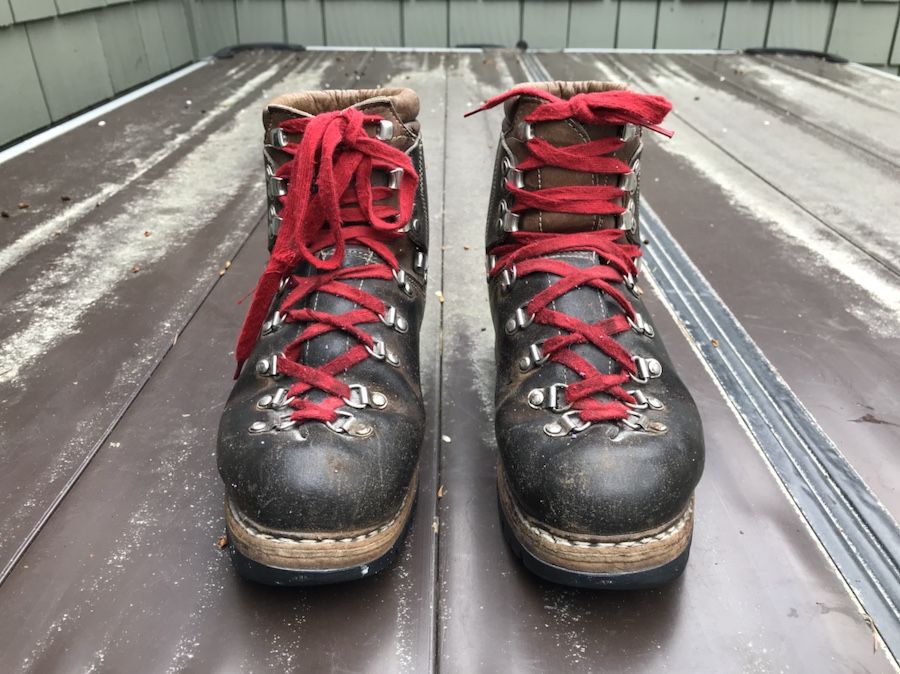 Lowa Scout Hiking Boots size 8 M