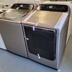 New Samsung Large Capacity 5.0cu Ft Top Load Washer And Gas Dryer Set In Champagne 