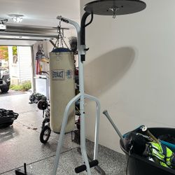 Punching Bag with stand / Boxing