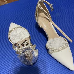 Kelly & Katie, White and Silver Heels, Size 6M