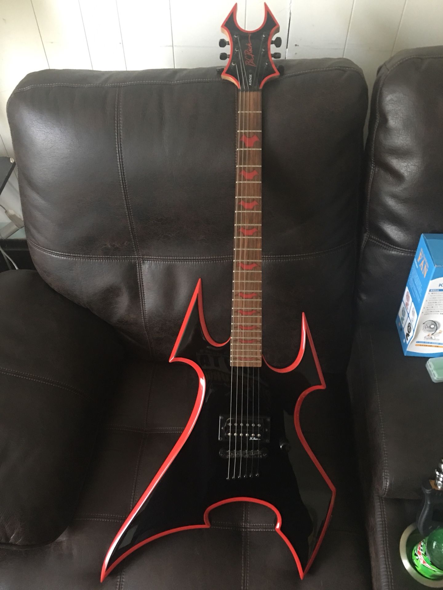 Guitar B.C Rich Son Of The Beast AVENGE