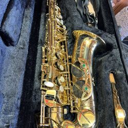 Saxophone 